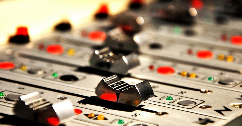 How To Pick the Right Mixing Engineer