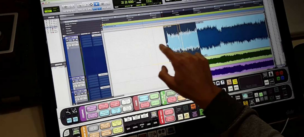 raven MTi 2 Multi-Touch Console audio engineering studio equipment 